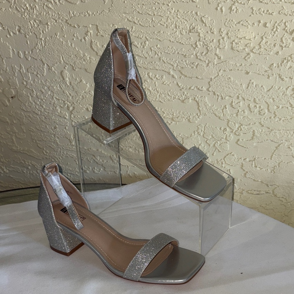 DiDifu Elegant Silver Block Heel Sandals size:8.5